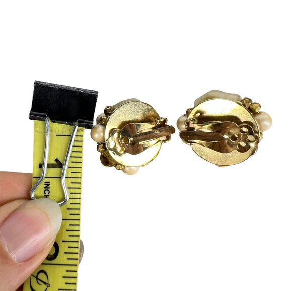 Vintage 60s Cream Grey Faux Pearl Rhinestone Cluster Clip On Earrings - Picture 3 of 3